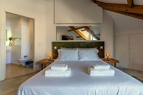 Portas do Céu Apartments