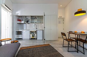 Portas do Céu Apartments