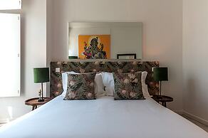 Portas do Céu Apartments