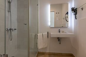 Portas do Céu Apartments