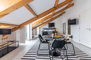 Portas do Céu Apartments