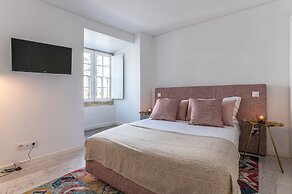 Portas do Céu Apartments