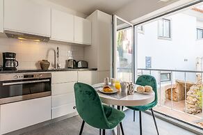 Portas do Céu Apartments