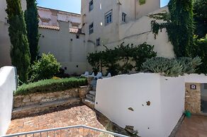 Portas do Céu Apartments