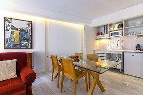 Portas do Céu Apartments