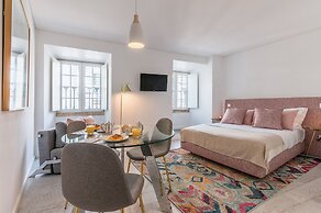 Portas do Céu Apartments