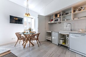 Portas do Céu Apartments