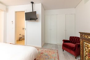 Portas do Céu Apartments