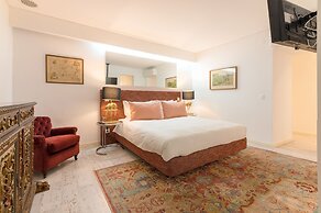 Portas do Céu Apartments