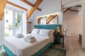 Portas do Céu Apartments