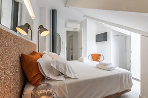 Portas do Céu Apartments