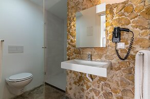 Portas do Céu Apartments