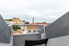 Portas do Céu Apartments