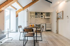 Portas do Céu Apartments