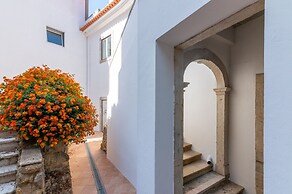 Portas do Céu Apartments