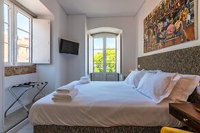 Portas do Céu Apartments