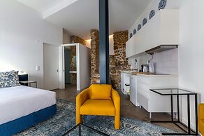 Portas do Céu Apartments