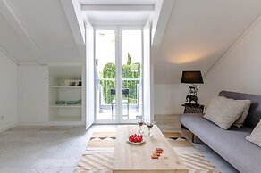 Portas do Céu Apartments