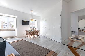 Portas do Céu Apartments