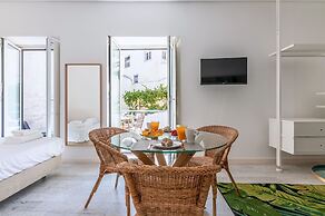 Portas do Céu Apartments