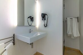 Portas do Céu Apartments