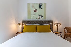 Portas do Céu Apartments