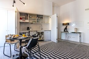 Portas do Céu Apartments