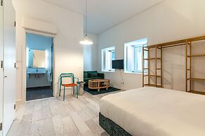 Portas do Céu Apartments