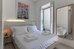 Portas do Céu Apartments