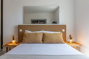 Portas do Céu Apartments