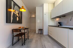 Portas do Céu Apartments