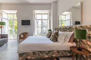 Portas do Céu Apartments