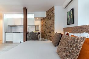 Portas do Céu Apartments