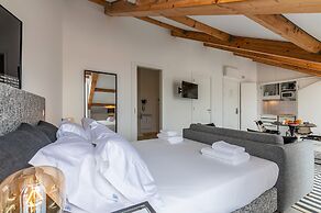 Portas do Céu Apartments