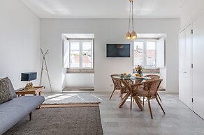 Portas do Céu Apartments