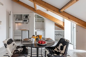 Portas do Céu Apartments