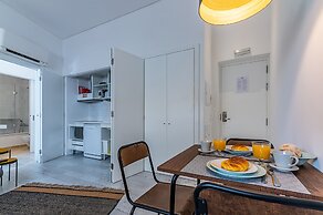 Portas do Céu Apartments