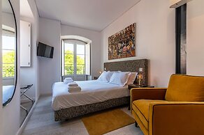 Portas do Céu Apartments