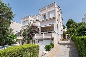 Cozy Apartment Branka With Nice Garden 5