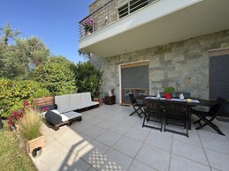 Angelos elegant summer house