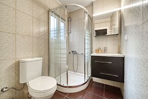 Phaedrus Living: Heritage Luxury Penthouse Kolonaki