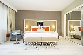 Wome Prime Hotel - Halal