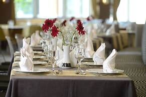 Wome Prime Hotel - Halal