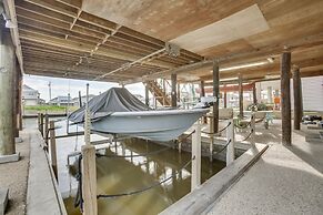Private Dock, Lanai: Bayou Retreat in Barataria!
