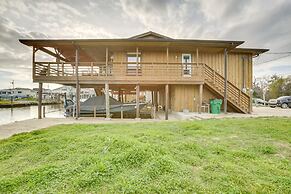 Private Dock, Lanai: Bayou Retreat in Barataria!