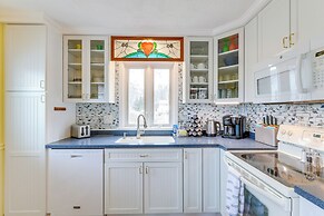 Wolcott Home w/ Deck: Near Connecticut Attractions