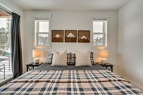 2 Mi to Rmnp: Mtn-view Grand Lake Loft!