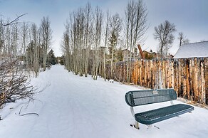 2 Mi to Rmnp: Mtn-view Grand Lake Loft!