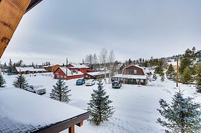 2 Mi to Rmnp: Mtn-view Grand Lake Loft!