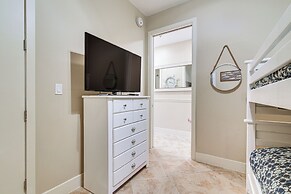 Beachfront Galveston Getaway w/ Gulf Views!